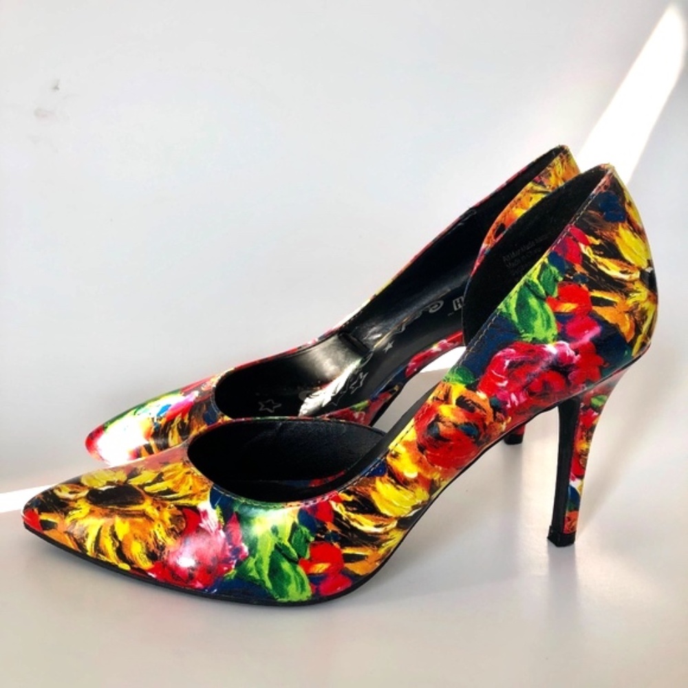 Brash Floral Pattern Heels